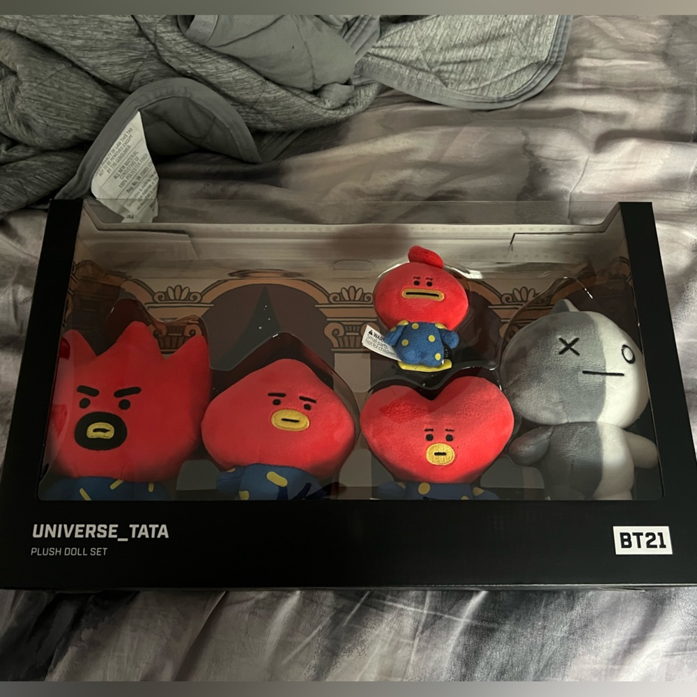 Universe TaTa plush doll set